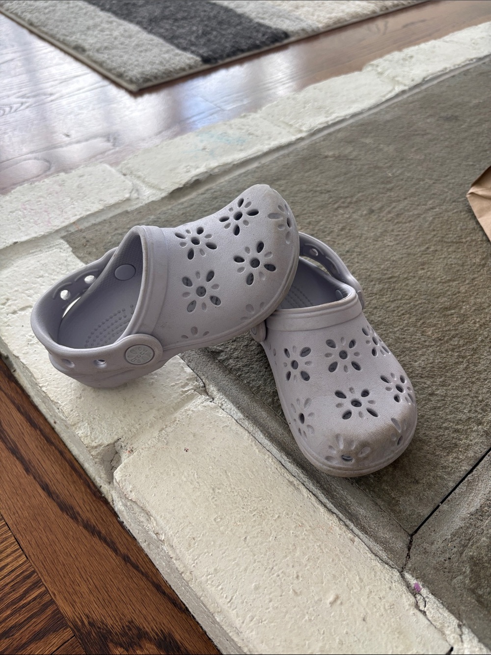 CROCS Kids Floral Vent Clog in Light Gray